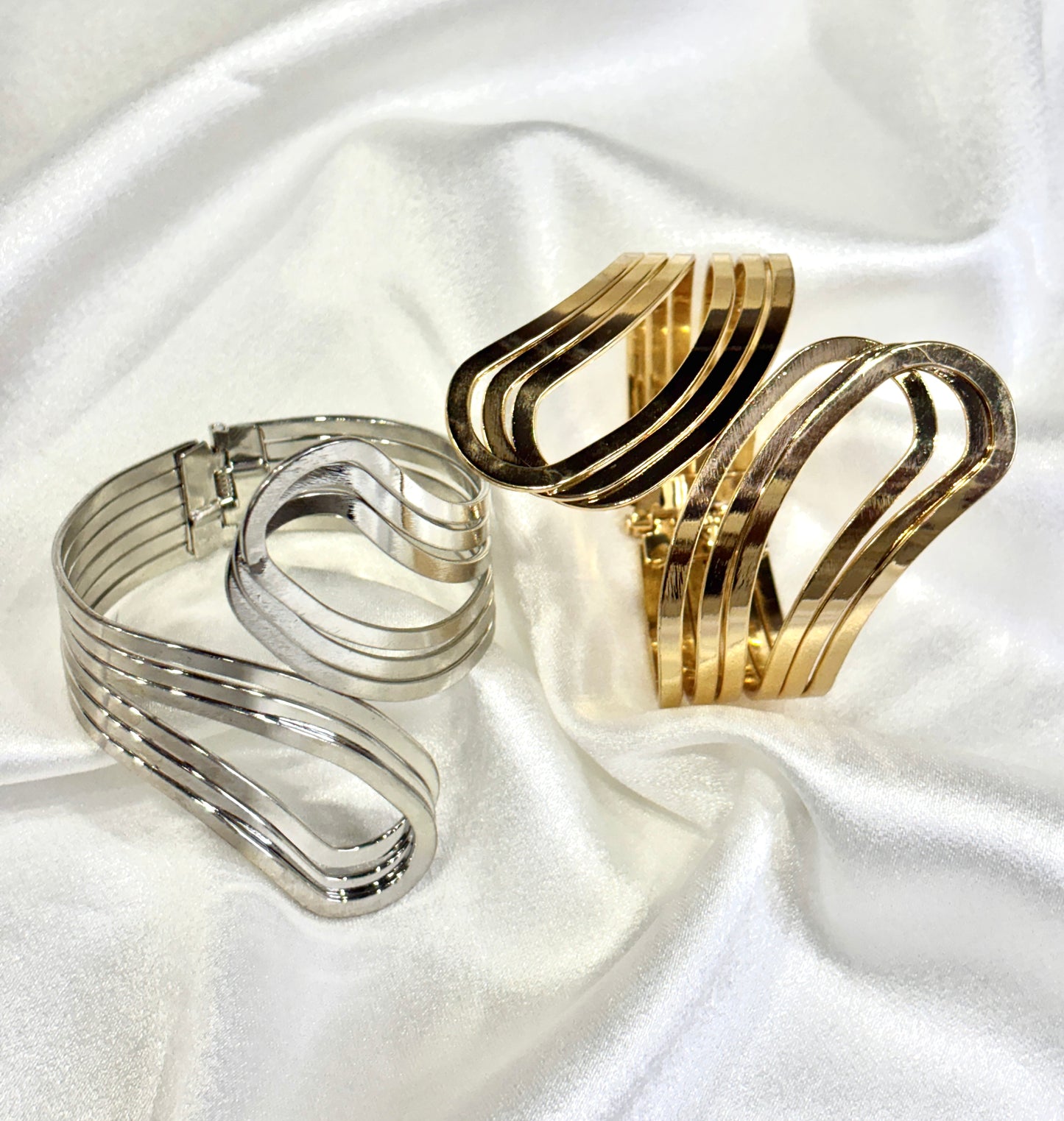 Alloy Twist Bracelet