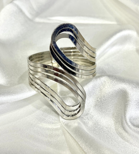 Alloy Twist Bracelet