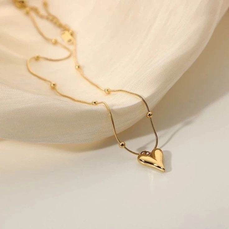 Amour Necklace