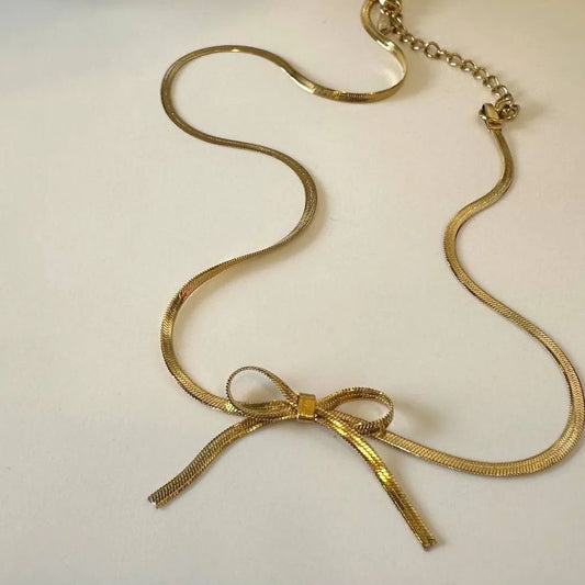 Elegant Bow Necklace
