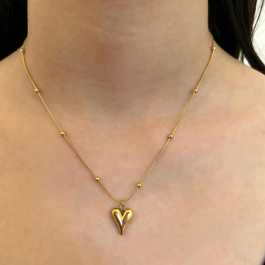 Amour Necklace