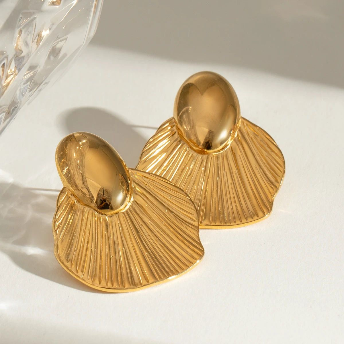 Fishtail Ribbed Earrings