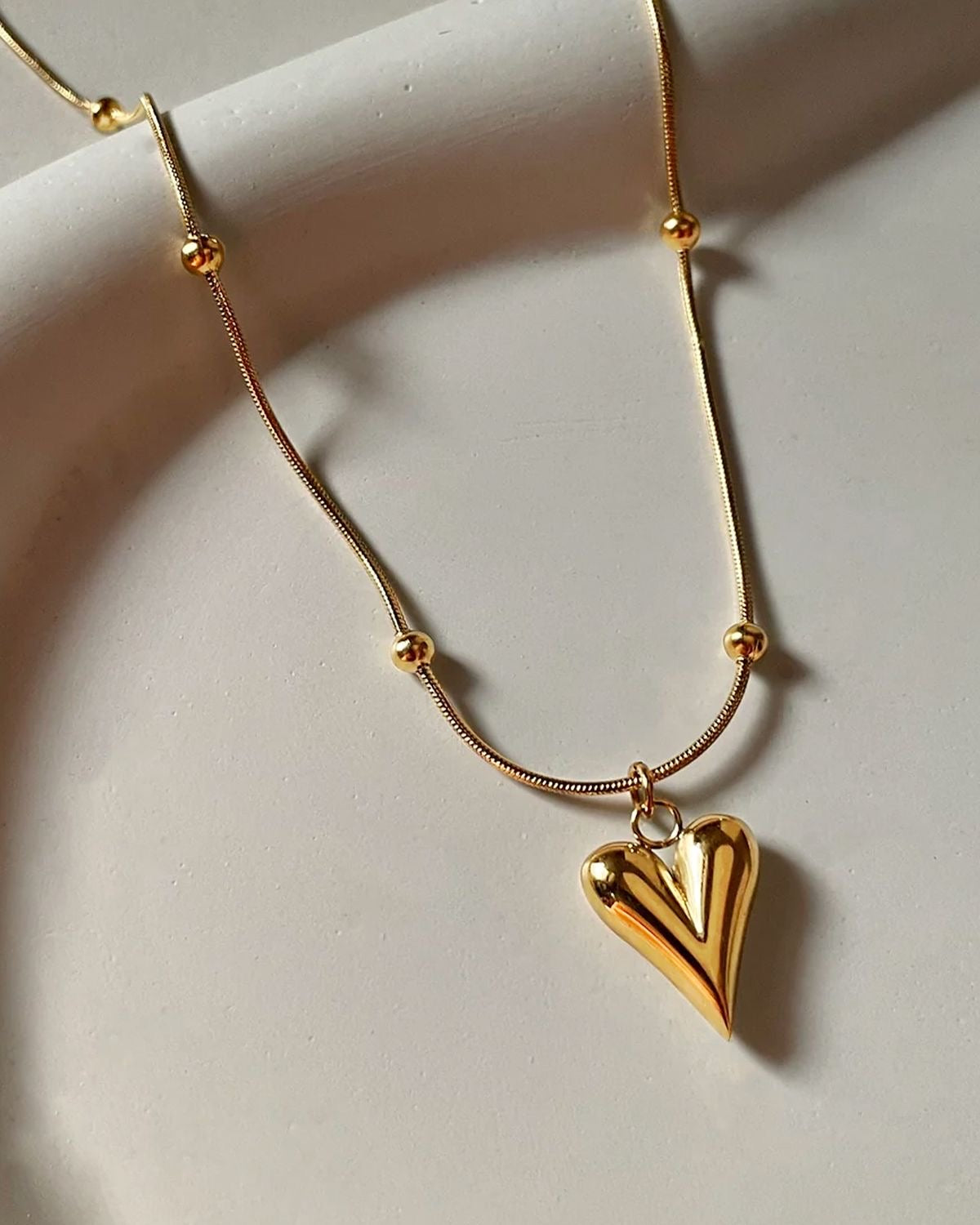 Amour Necklace