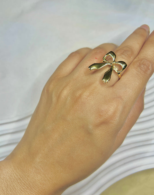 Dainty Bow Ring